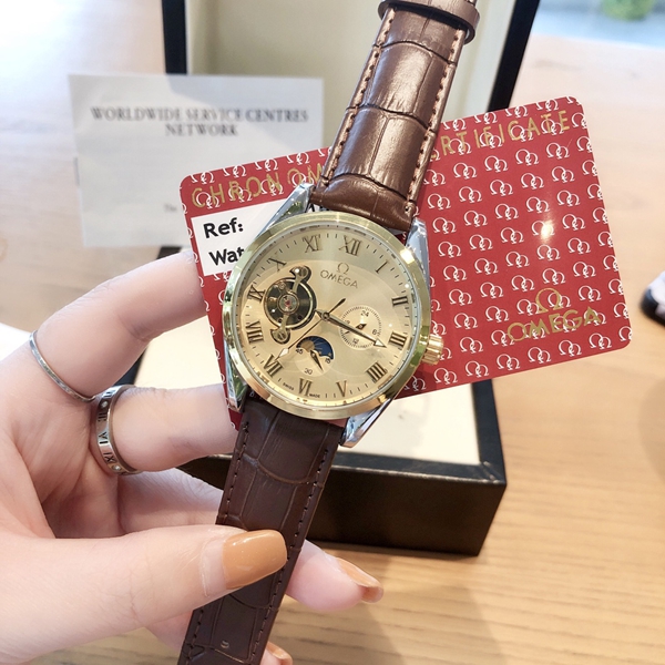 ブランド時計角部分ディテール